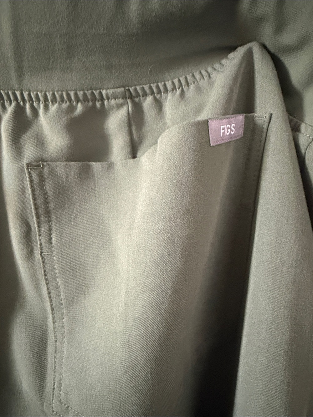 Figs scrub Olive Green Jogger Pants with Tan Drawstring size L - Picture 8 of 8